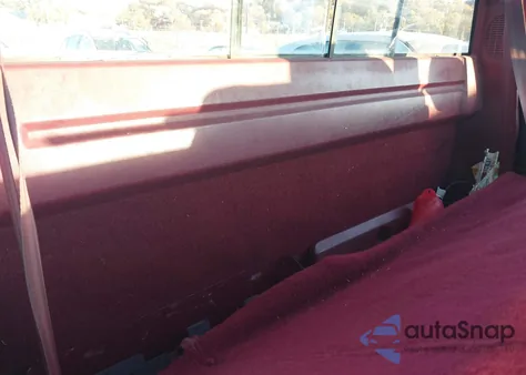 1989 Chevrolet Gmt-400 C1500 из США, поврежденный, VIN 1GCDC14K2KE269004